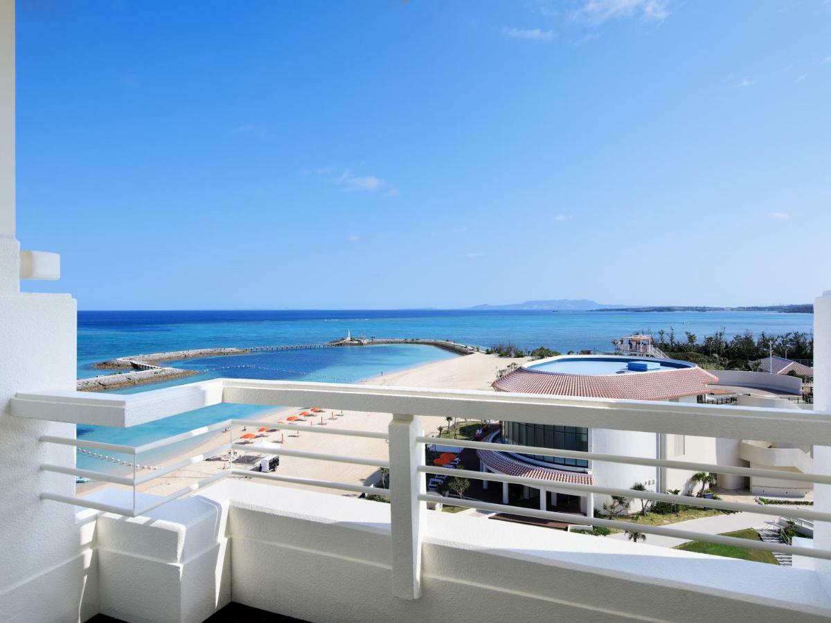 אונה Sheraton Okinawa Sunmarina Resort מראה חיצוני תמונה