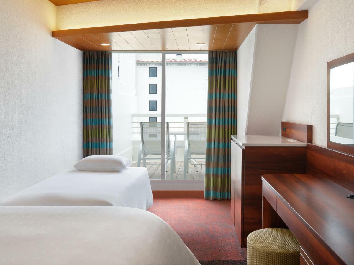 אונה Sheraton Okinawa Sunmarina Resort מראה חיצוני תמונה