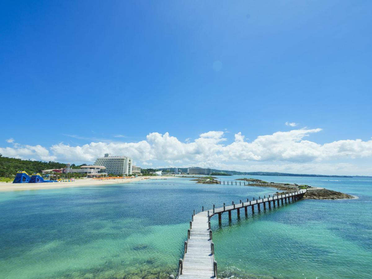 אונה Sheraton Okinawa Sunmarina Resort מראה חיצוני תמונה