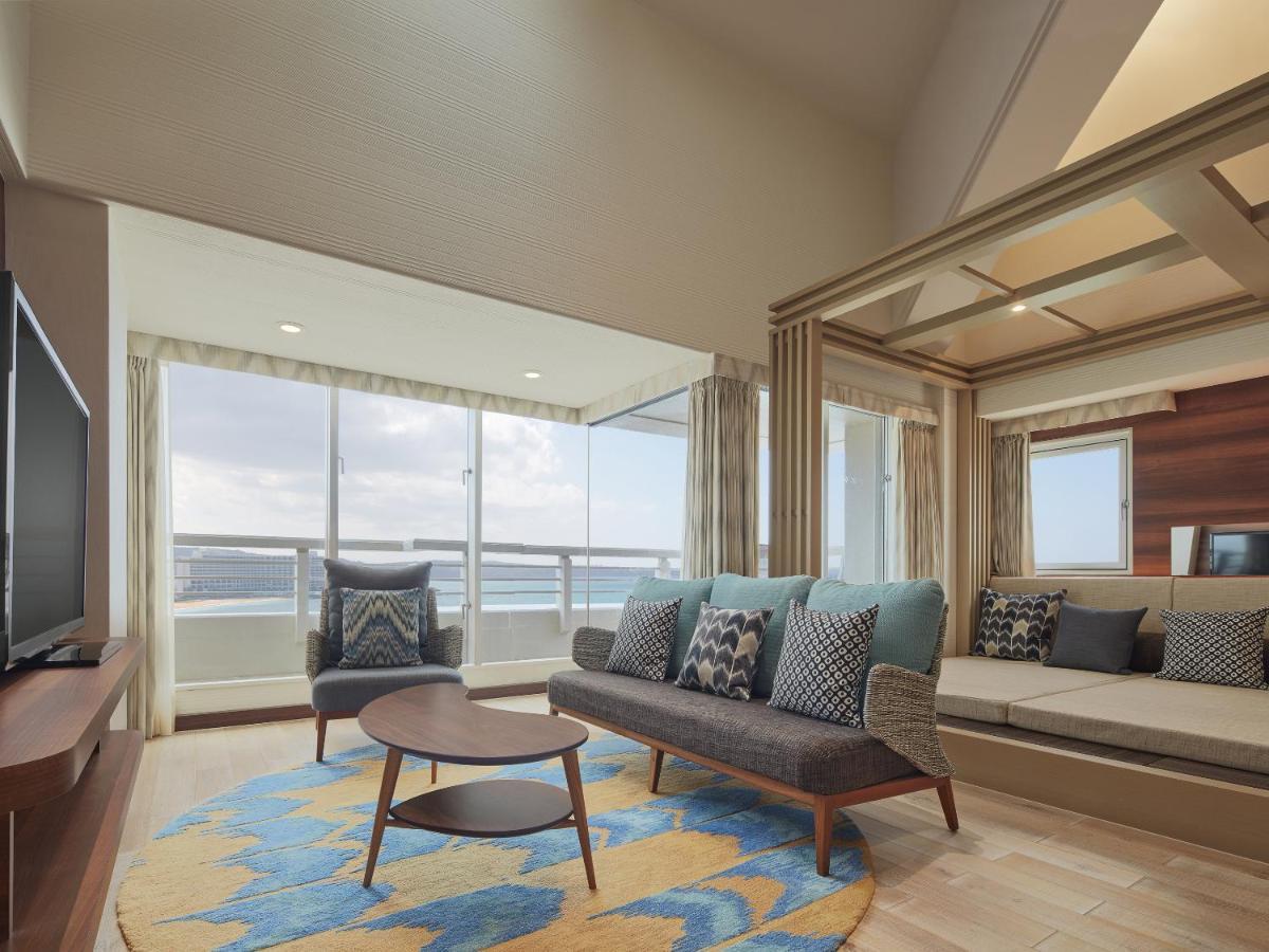 אונה Sheraton Okinawa Sunmarina Resort מראה חיצוני תמונה