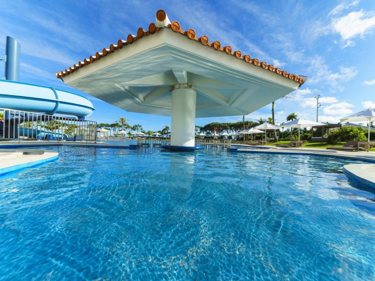 אונה Sheraton Okinawa Sunmarina Resort מראה חיצוני תמונה